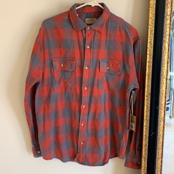 Free Nature Flannel  Shirt - Picture 1 of 3